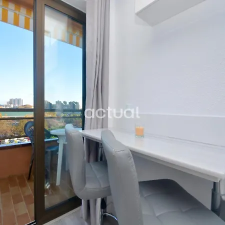 Апартаменти Neptuno 406 *
